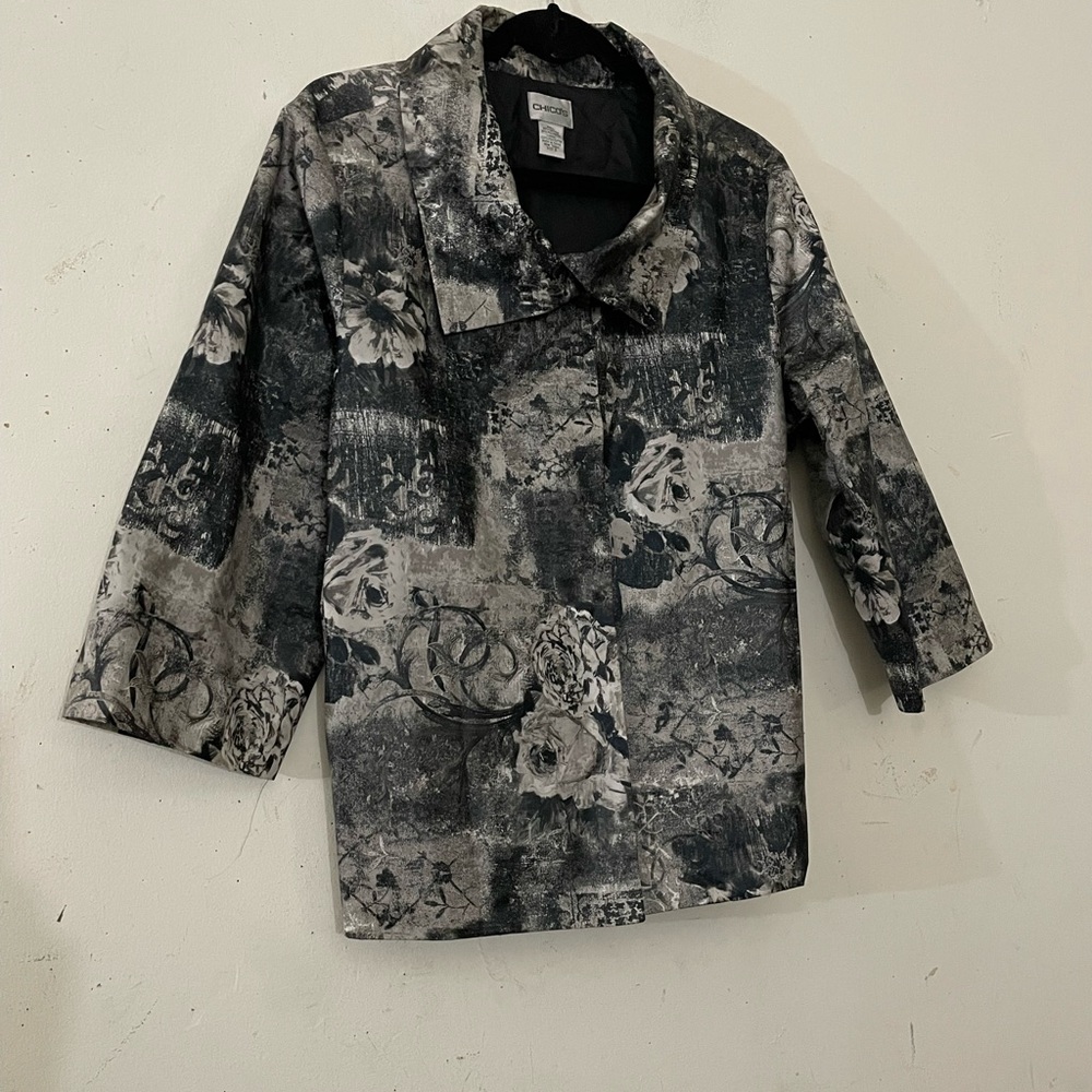 Ladies Vinyl jacket/ Chico’s